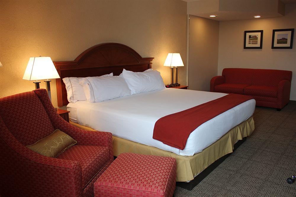Fairfield By Marriott Inn & Suites Madison South Екстериор снимка
