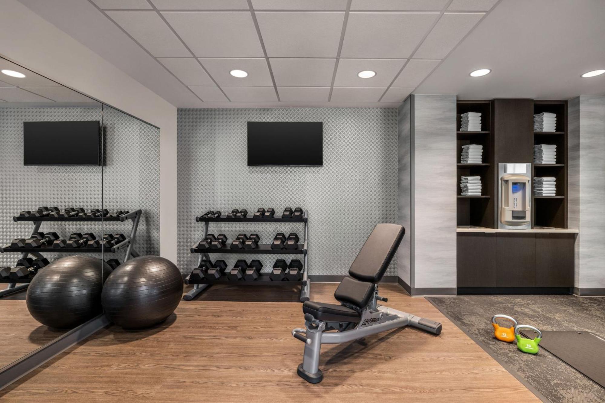 Fairfield By Marriott Inn & Suites Madison South Екстериор снимка