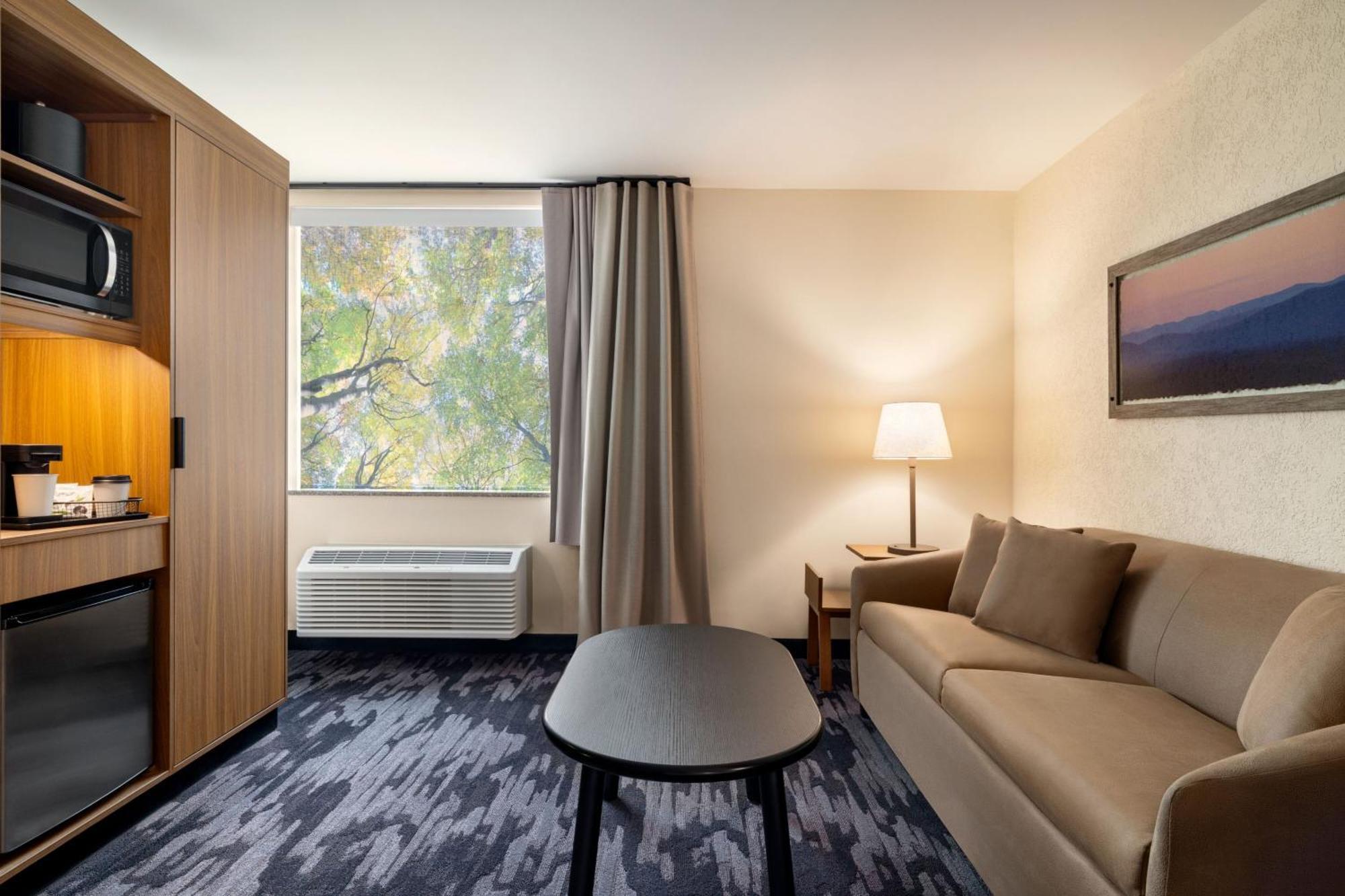 Fairfield By Marriott Inn & Suites Madison South Екстериор снимка